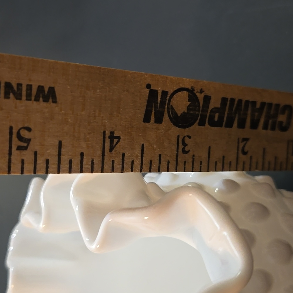 VTG Fenton White Hobnail Milk Glass Round Vase With Crimped Ruffled Edges 4 1/4" - Picture 8 of 9